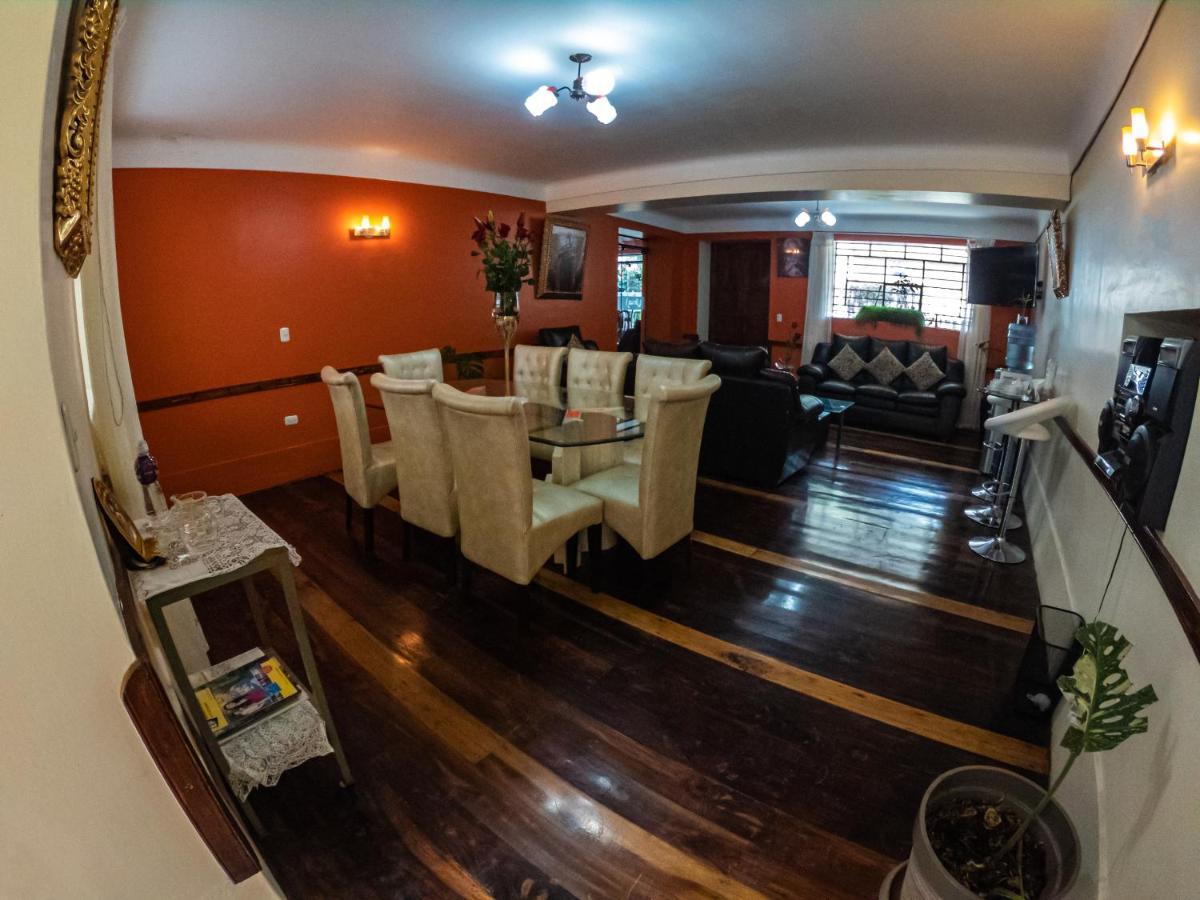 Hotel Los Laureles Calca 外观 照片