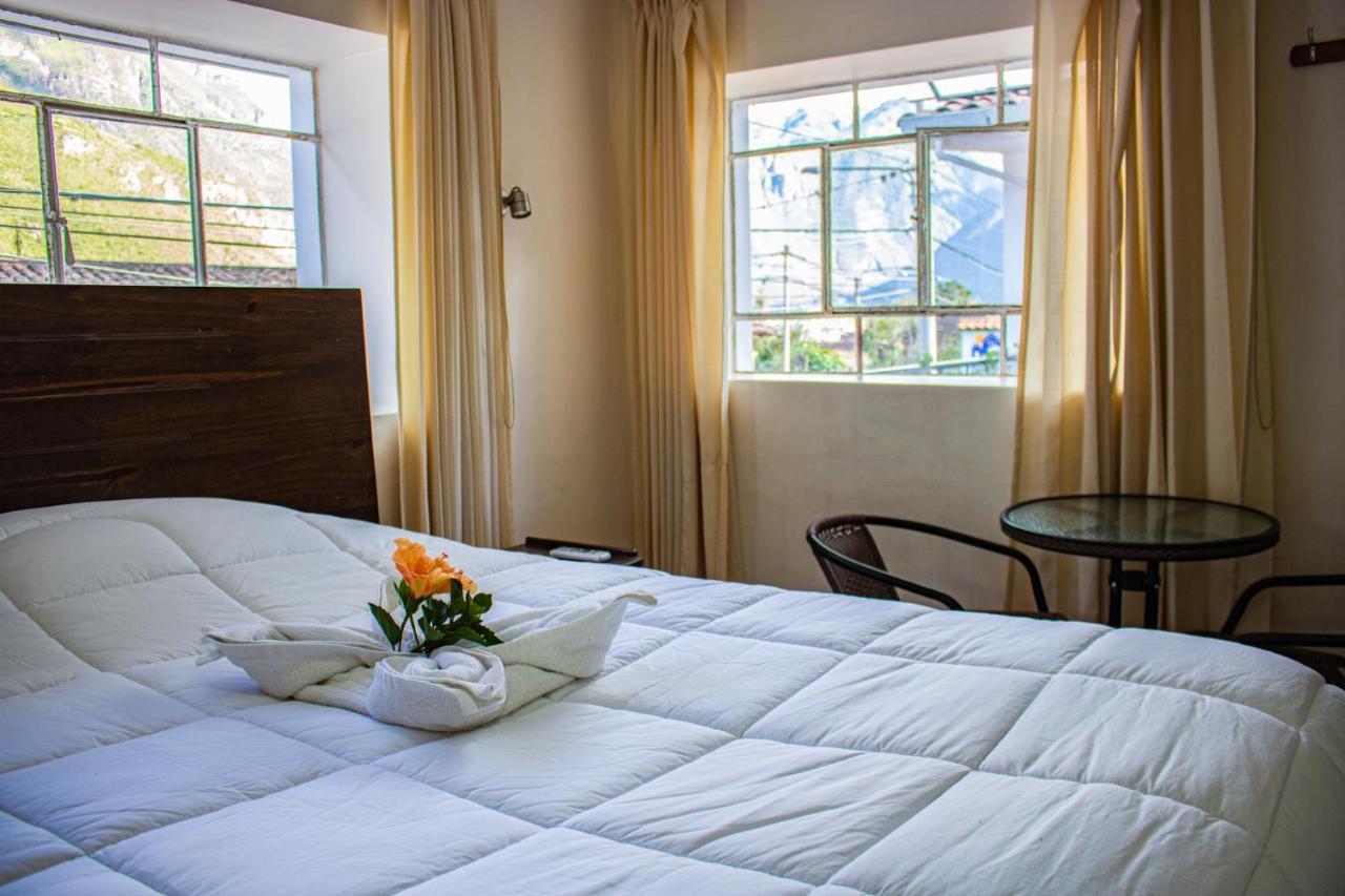 Hotel Los Laureles Calca 外观 照片