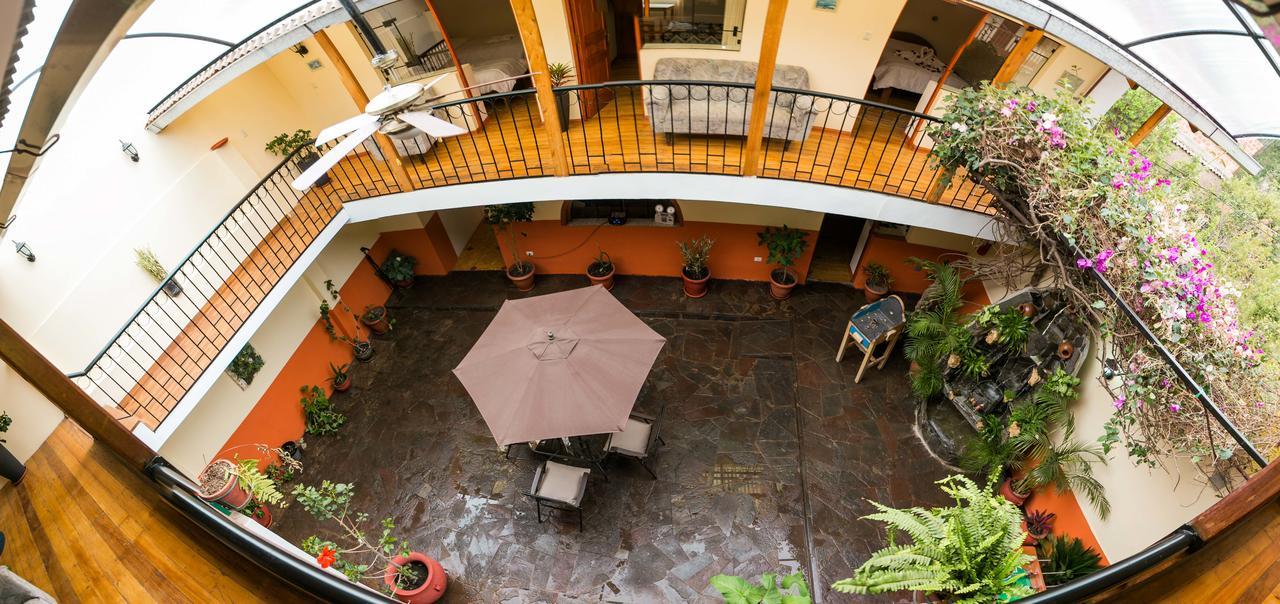 Hotel Los Laureles Calca 外观 照片