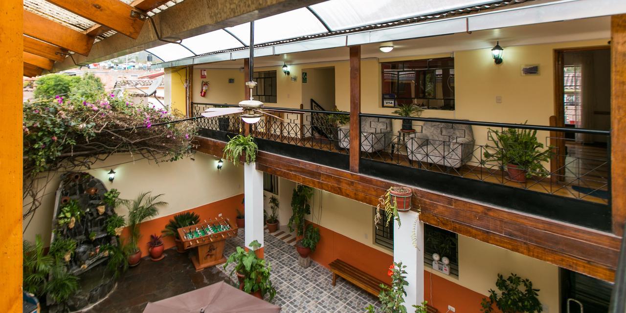 Hotel Los Laureles Calca 外观 照片