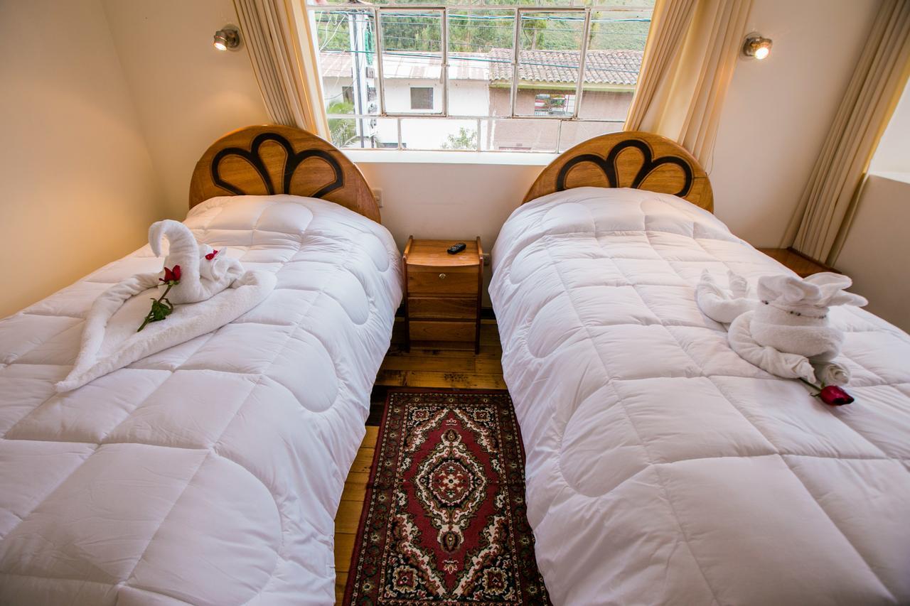 Hotel Los Laureles Calca 外观 照片